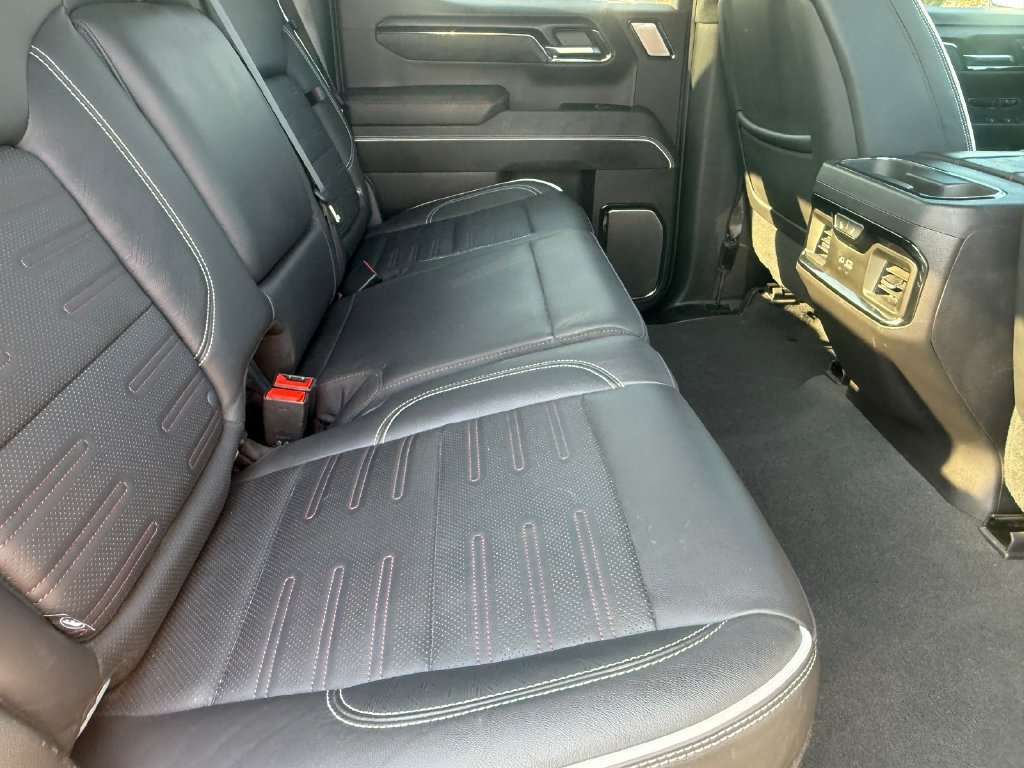 Used 2024 GMC Sierra 1500 AT4X AWD/4WD image 18