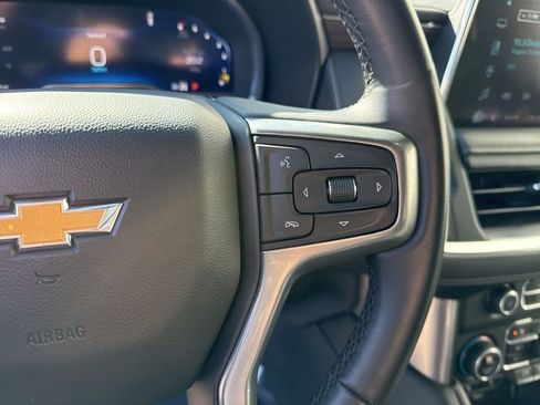 Used 2023 Chevrolet Suburban LT image 17