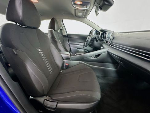 Used 2023 Hyundai Elantra SEL FWD image 29