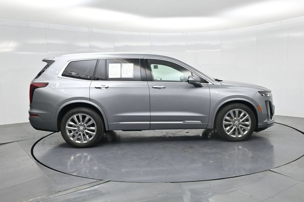 Used 2023 Cadillac XT6 Premium Luxury FWD image 30
