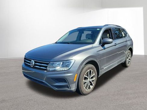 Used 2018 Volkswagen Tiguan SEL image 11