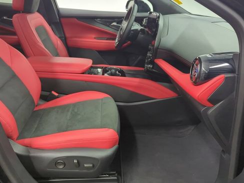 Used 2024 Chevrolet Blazer EV RS AWD/4WD image 29