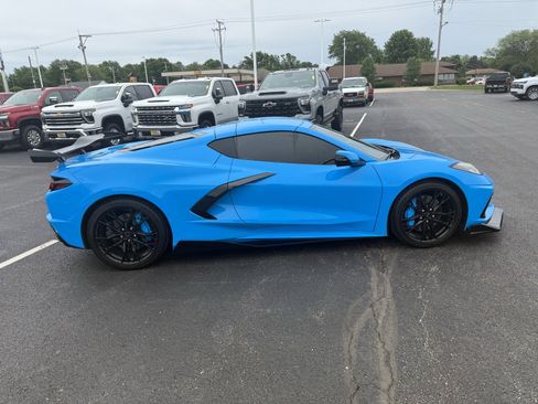 Used 2023 Chevrolet Corvette Stingray Preferred Cpe w/ Z51 Performance Package RWD image 37