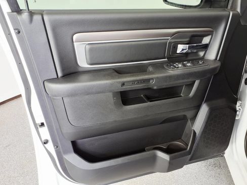 Used 2024 RAM 1500 Classic SLT AWD/4WD image 17