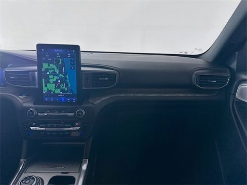 Used 2020 Ford Explorer Platinum w/ Premium Technology Package image 24