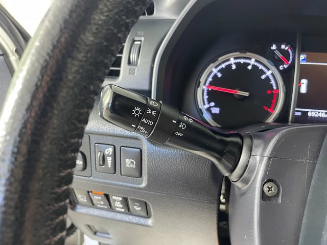 Used 2023 Toyota 4Runner Limited AWD/4WD image 15