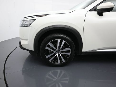 Certified 2023 Nissan Pathfinder Platinum image 10