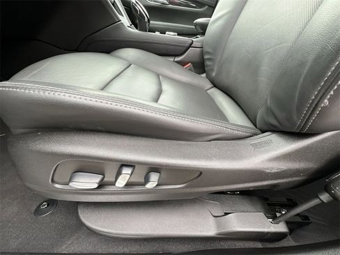 Used 2022 Cadillac XT5 Premium Luxury image 14