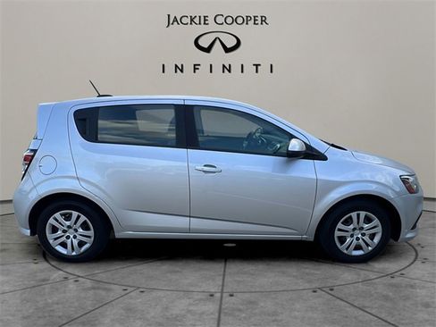 Used 2020 Chevrolet Sonic LT image 6