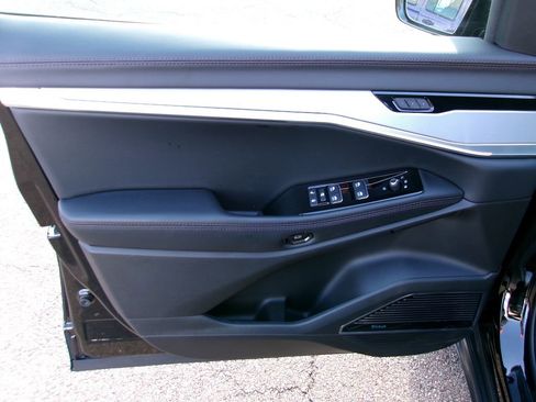 Used 2024 Jeep Wagoneer Launch Edition image 7