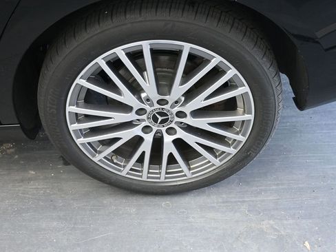 Used 2025 Mercedes-Benz CLA 250 4MATIC image 12