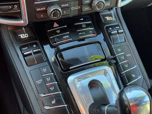 Used 2012 Porsche Cayenne image 29