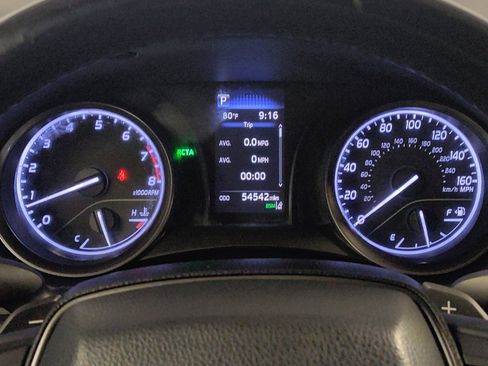 Used 2022 Toyota Camry SE w/ Convenience Package FWD image 23