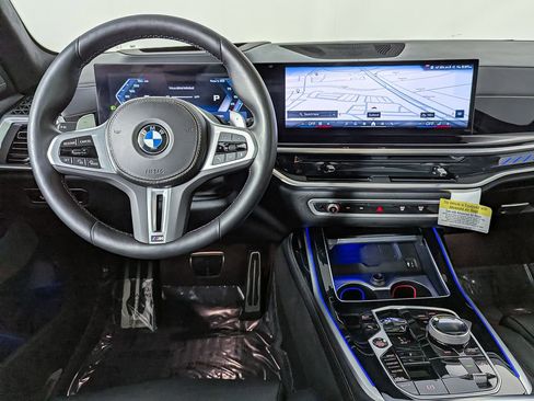 Certified 2025 BMW X7 M60i w/ Executive Package image 22