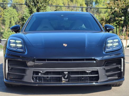 Certified 2024 Porsche Panamera image 10