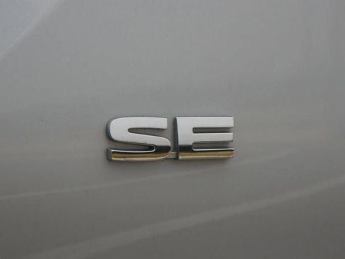 Used 2024 Mitsubishi Outlander SE image 20