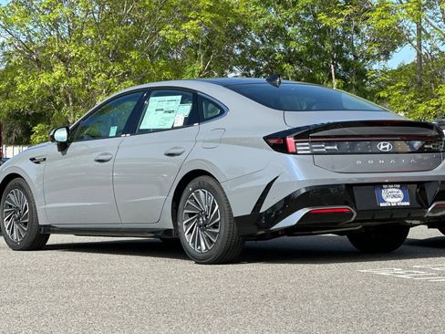 New 2026 Hyundai Sonata Limited FWD image 6