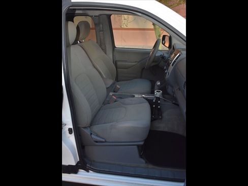 Used 2018 Nissan Frontier S image 27