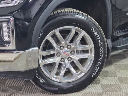 Used 2019 GMC Sierra 1500 SLT w/ SLT Premium Package image 2