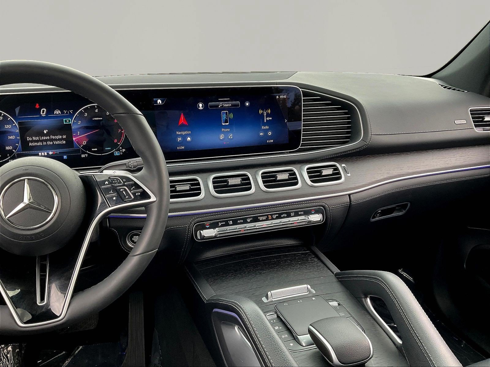 Certified 2024 Mercedes-Benz GLE 450 4MATIC image 9