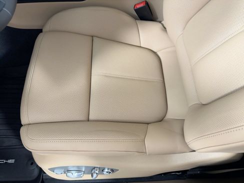 Used 2026 Porsche Macan S AWD/4WD image 14