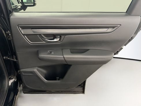 Used 2025 Honda CR-V LX image 30