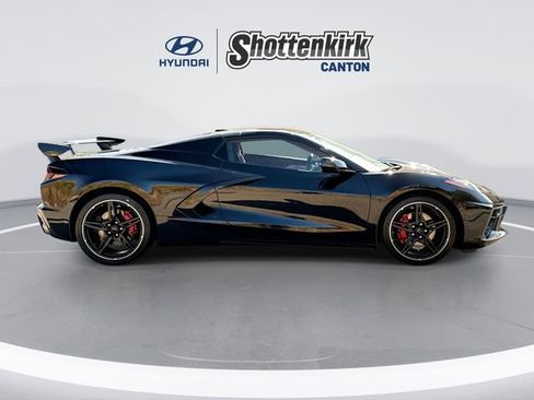 Used 2022 Chevrolet Corvette Stingray Premium Conv image 9