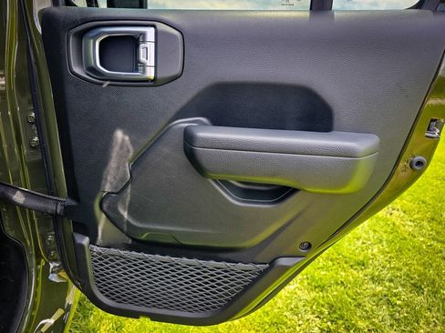 Used 2022 Jeep Wrangler Unlimited Sport AWD/4WD image 34
