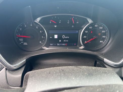 Used 2020 Chevrolet Equinox LT FWD image 8