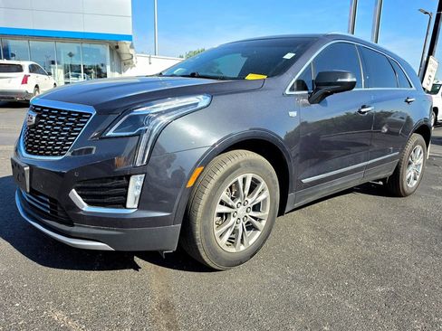 Used 2023 Cadillac XT5 Premium Luxury AWD/4WD image 2