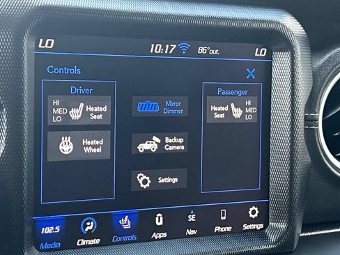 Used 2023 Jeep Wrangler Unlimited Sahara w/ Cold Weather Group AWD/4WD image 34