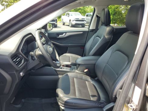 Used 2022 Ford Escape SEL AWD/4WD image 5