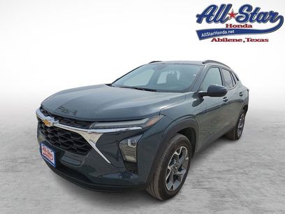 Used 2025 Chevrolet Trax LT