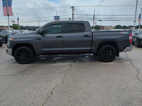 Used 2018 Toyota Tundra SR5 w/ SR5 Upgrade Package AWD/4WD image 5