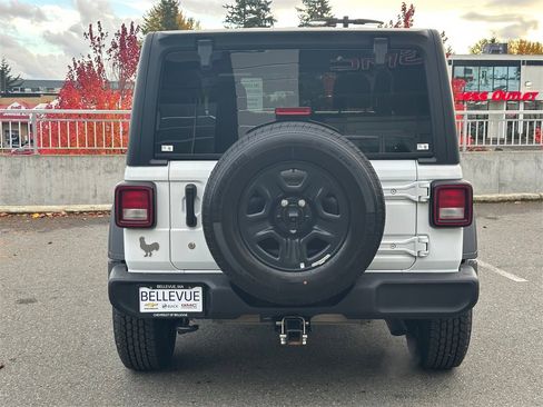 Used 2023 Jeep Wrangler Sport image 4