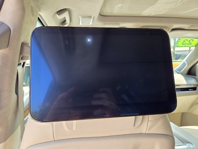 Used 2023 Cadillac Escalade Sport Platinum AWD/4WD image 21