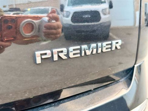 Used 2019 Chevrolet Traverse Premier AWD/4WD image 39