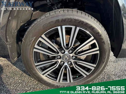 Used 2025 Lexus LX 600 4WD w/ Accessory Package (2T) image 37