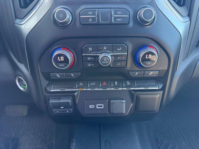 Used 2021 Chevrolet Silverado 1500 RST AWD/4WD image 37