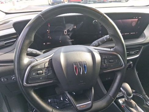 Used 2024 Buick Encore GX Sport Touring image 19