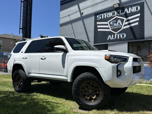 Used 2023 Toyota 4Runner SR5 image 1