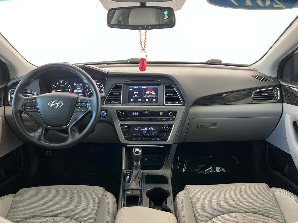 Used 2017 Hyundai Sonata Limited FWD image 15