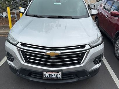 Used 2022 Chevrolet Traverse LT