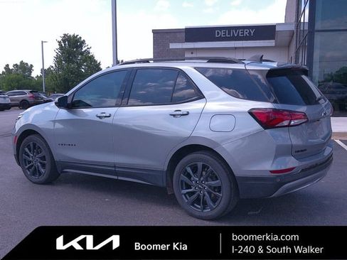 Used 2024 Chevrolet Equinox RS w/ RS Leather Package FWD image 3