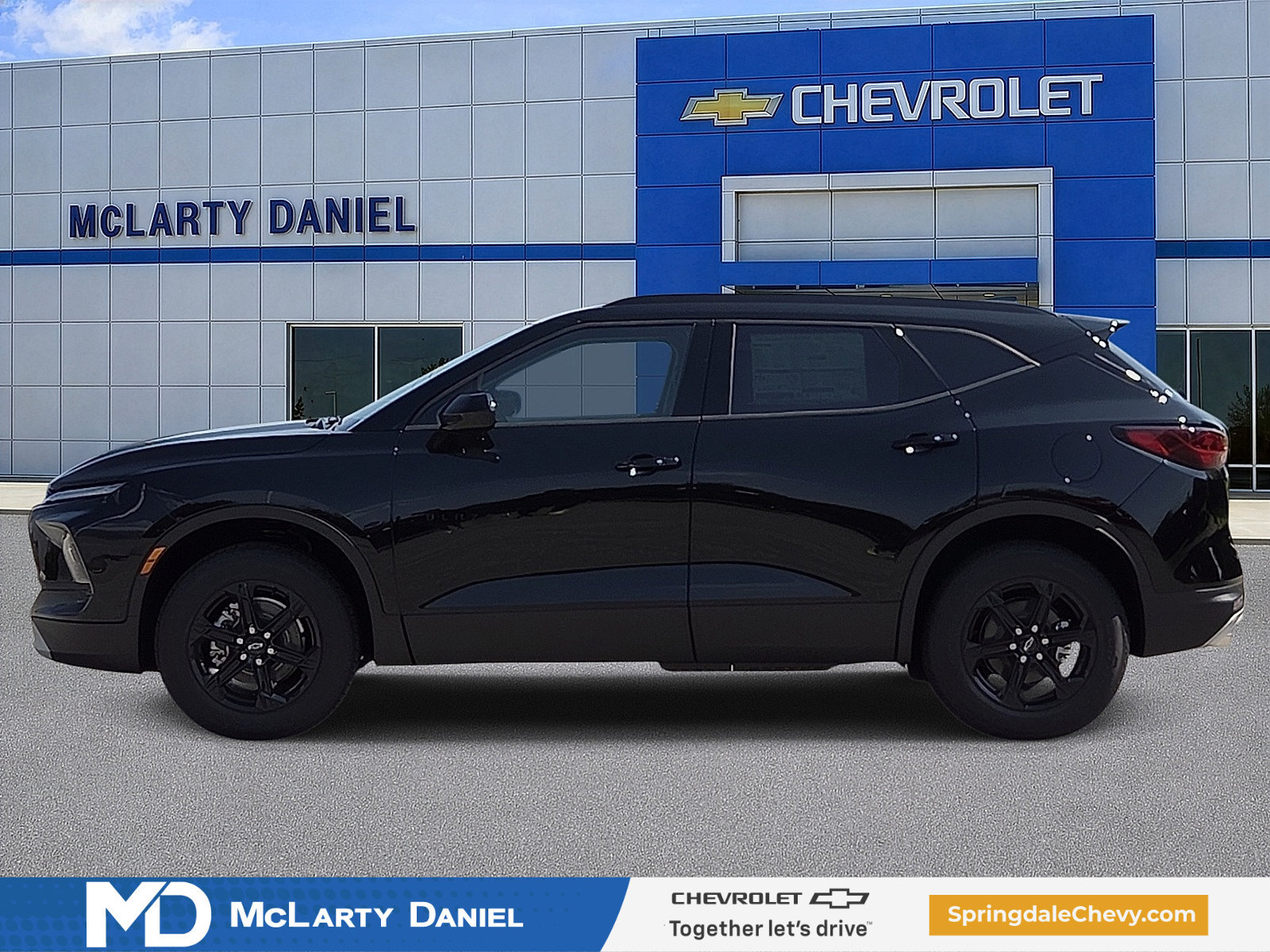 New 2026 Chevrolet Blazer LT w/ Midnight/Sport Edition AWD/4WD image 3