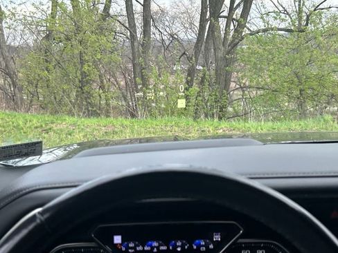 Used 2021 GMC Yukon Denali w/ Denali Ultimate Package image 5