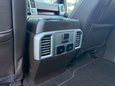 Used 2020 Ford F150 King Ranch w/ Equipment Group 601A Luxury AWD/4WD image 38