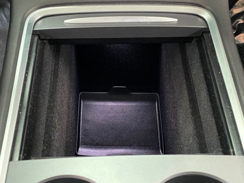 Used 2023 Tesla Model Y Long Range AWD/4WD image 40