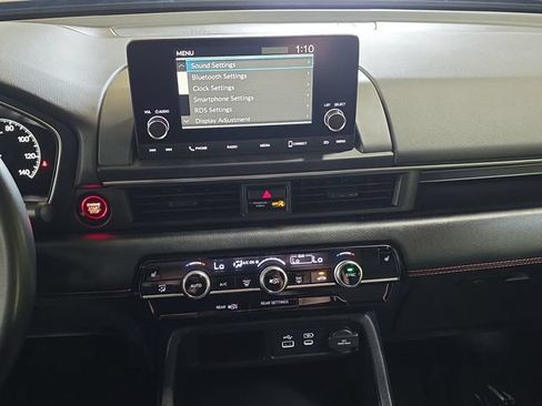 Used 2025 Honda Pilot Sport image 21