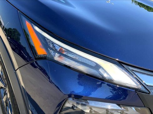 Used 2024 Nissan Rogue SV AWD/4WD image 26